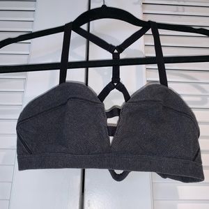 EUC Lululemon anahatasana bra size 6